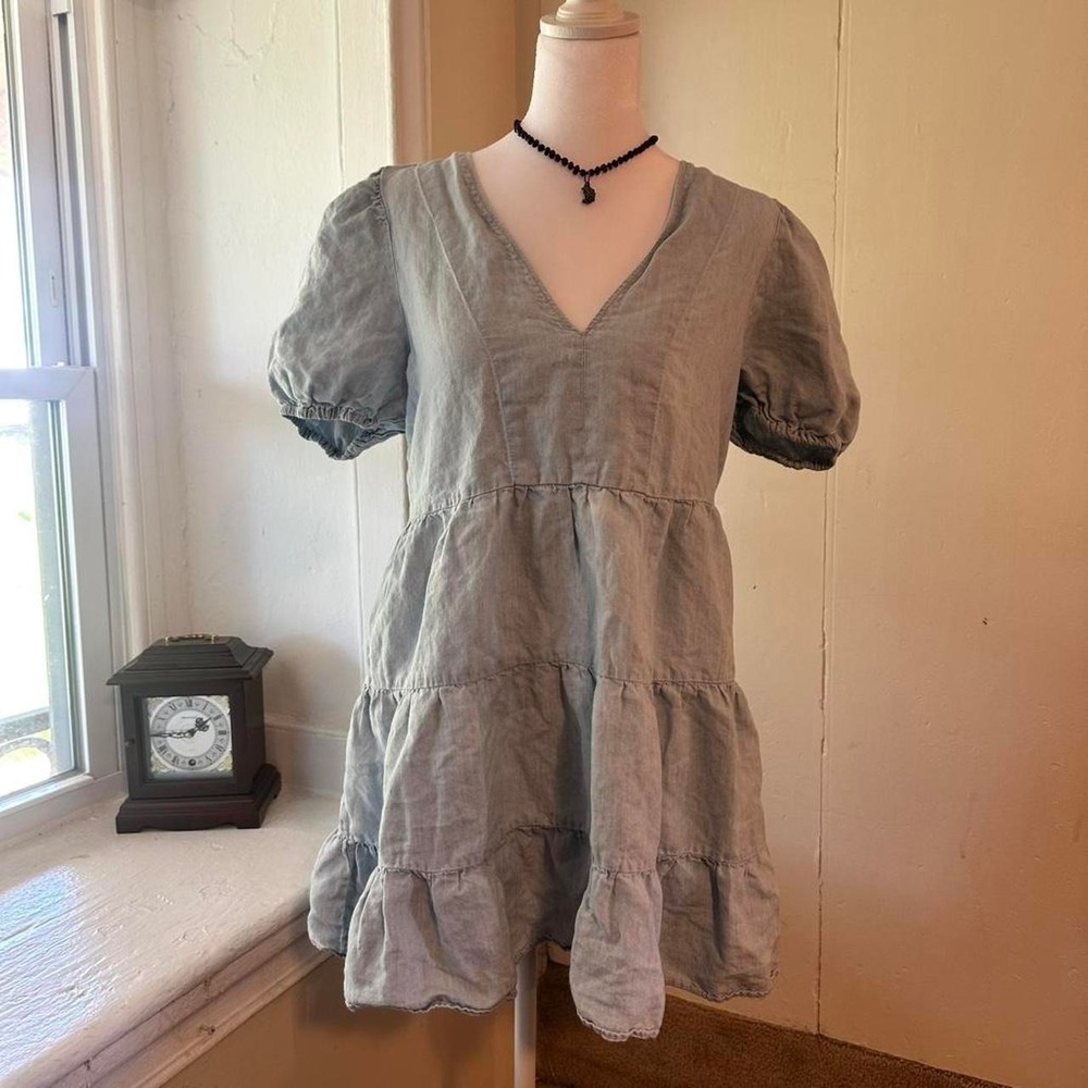 super cute flowy mini dress from zara